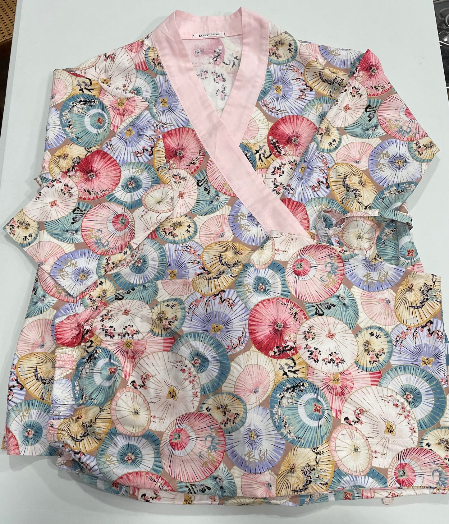 Pink umbrella print Asian style women's pajamas
